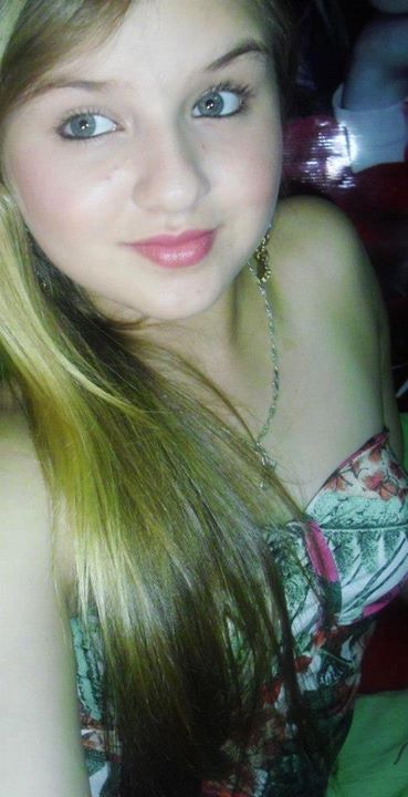 Lauriane je suis presente sur ce site de plan x car je cherche un ou plusieurs mecs capables de me satisfaire quotidiennement sur le plan sexuel à condition de respecter ma volonté surtout dans des pratiques crades que j’évite comme de la peste