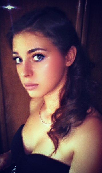 Ninon dispo pour une rencontre discrete a Issy-les-Moulineaux