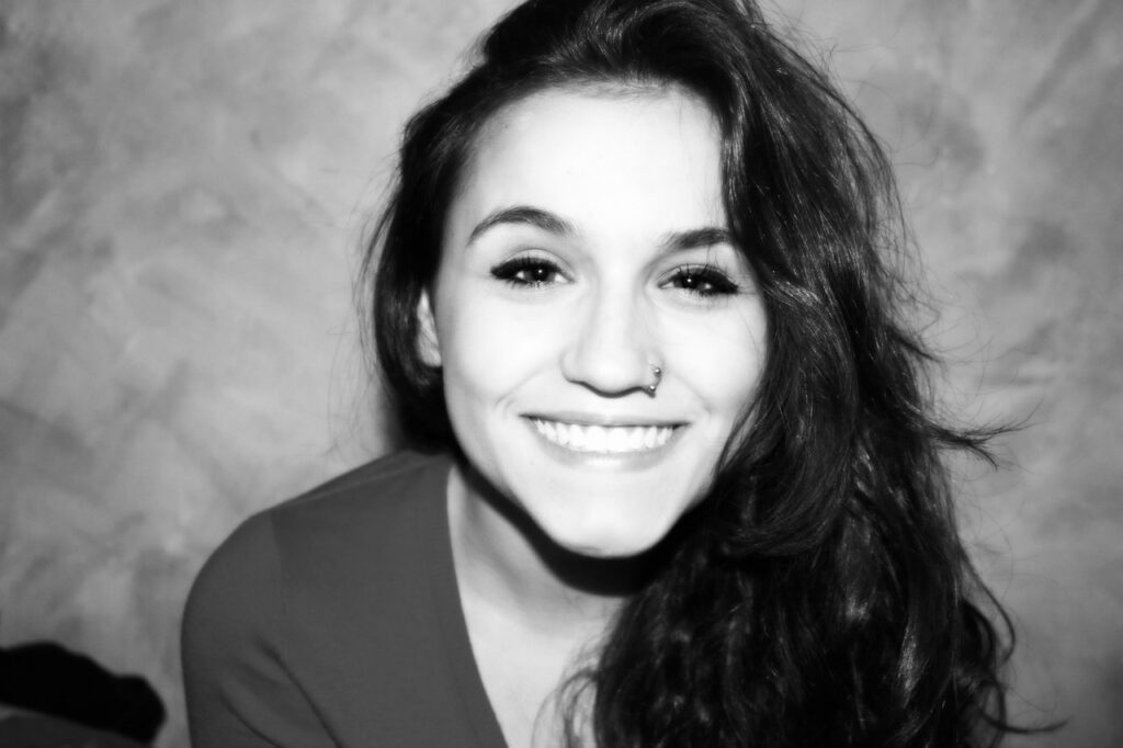 Cassandre je suis sur ce site de cul car je suis encore célibataire et je ne compte pas me maquer maintenant je préfère profiter de la vie avant de me poser avec un homme