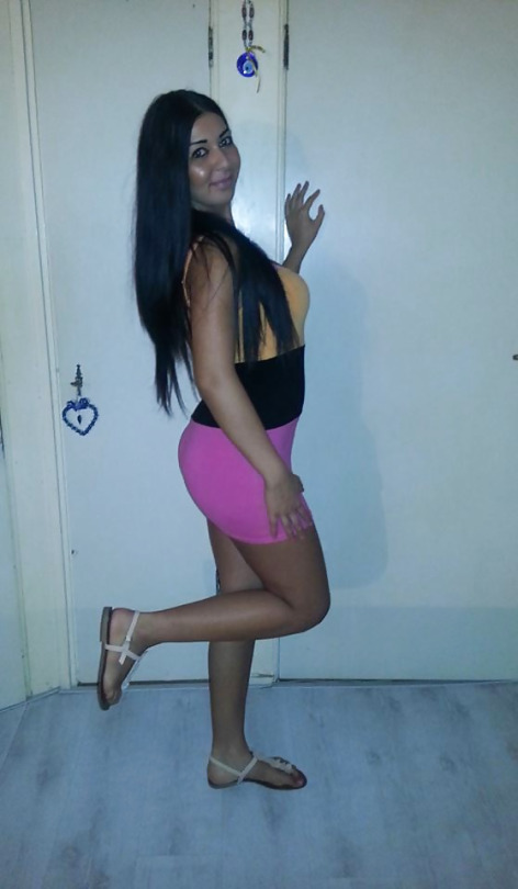Brune cherche un plan cul