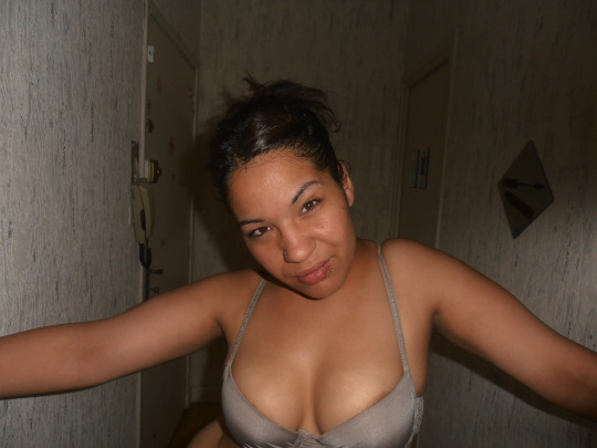 plan cul avec Carolina, femme en manque d’affection a Brest