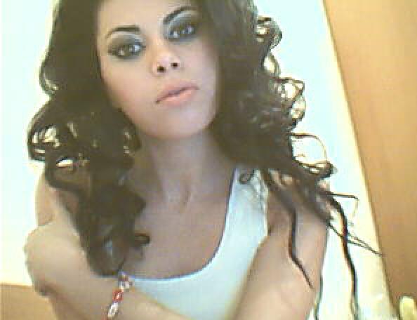 Nadia je suis sur ce site de rencontre sexe pour trouver un bon plan cul sur Chelles